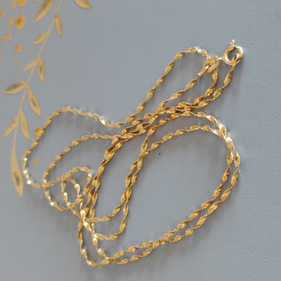 Jewelry - 14 K yellow gold necklace